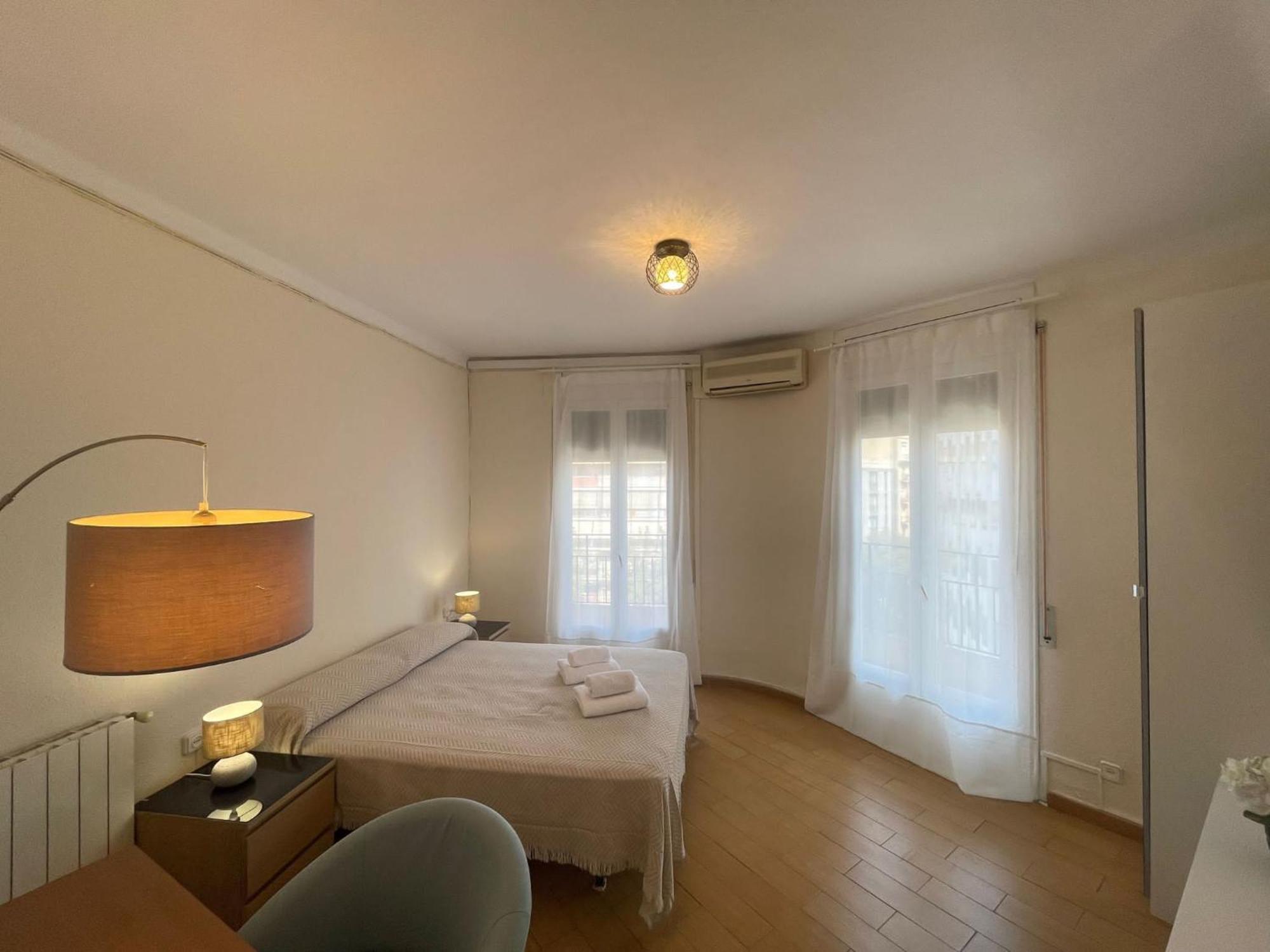 Rooms Nueva Valencia Barcelona Luaran gambar