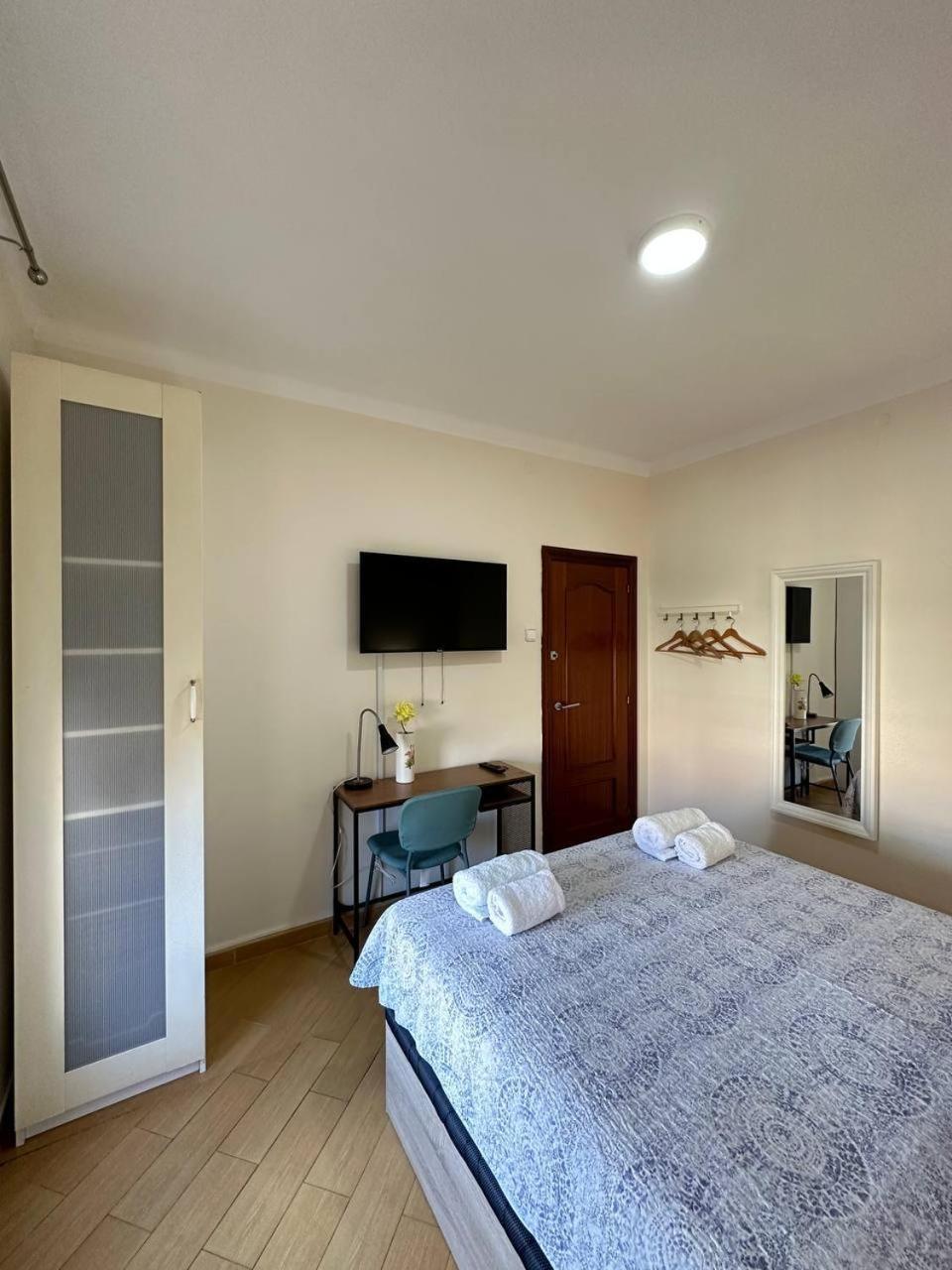 Rooms Nueva Valencia Barcelona Luaran gambar