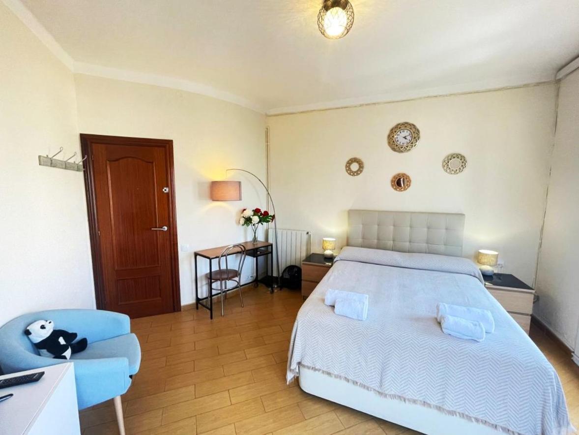 Rooms Nueva Valencia Barcelona Luaran gambar