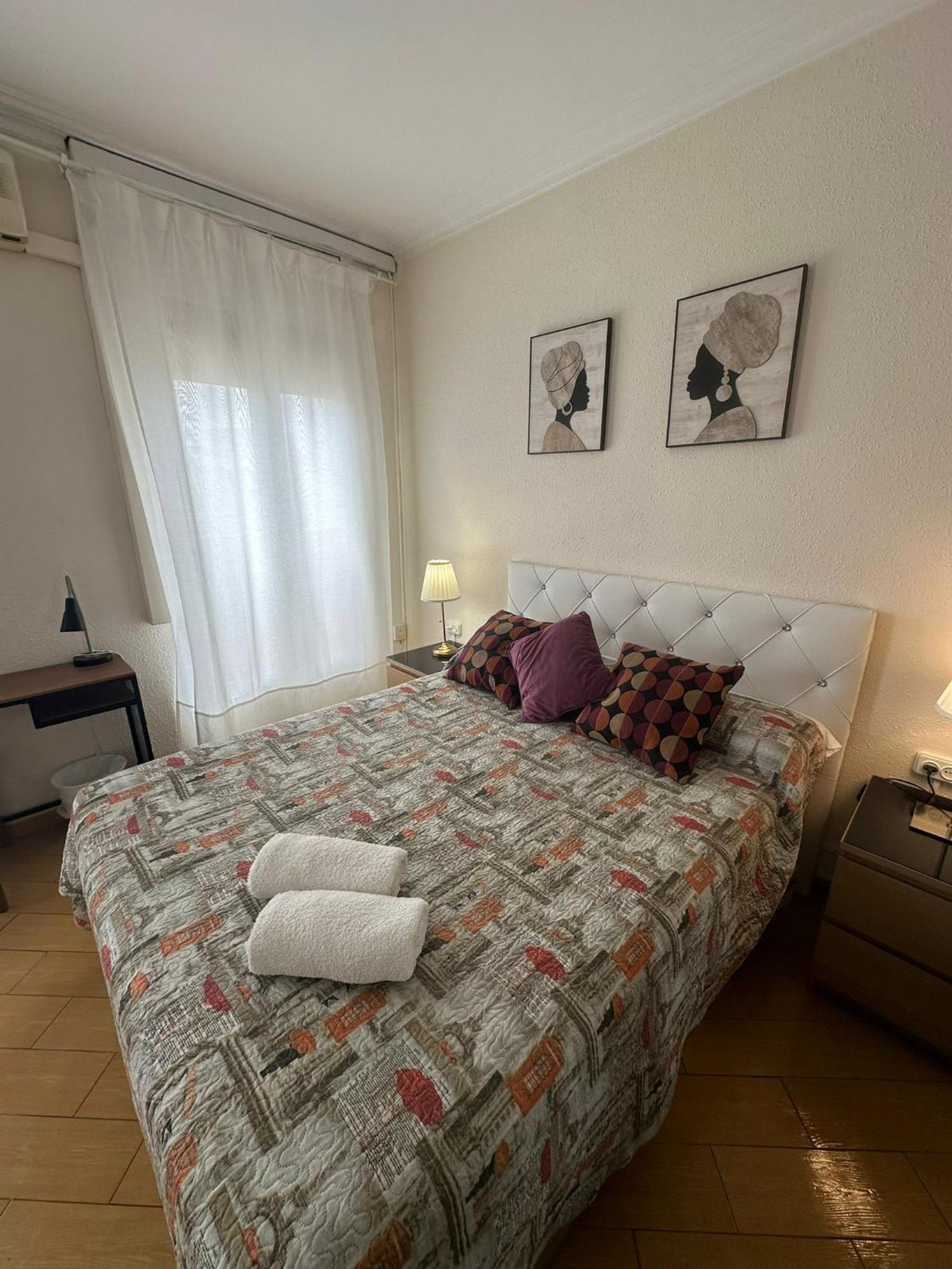Rooms Nueva Valencia Barcelona Luaran gambar