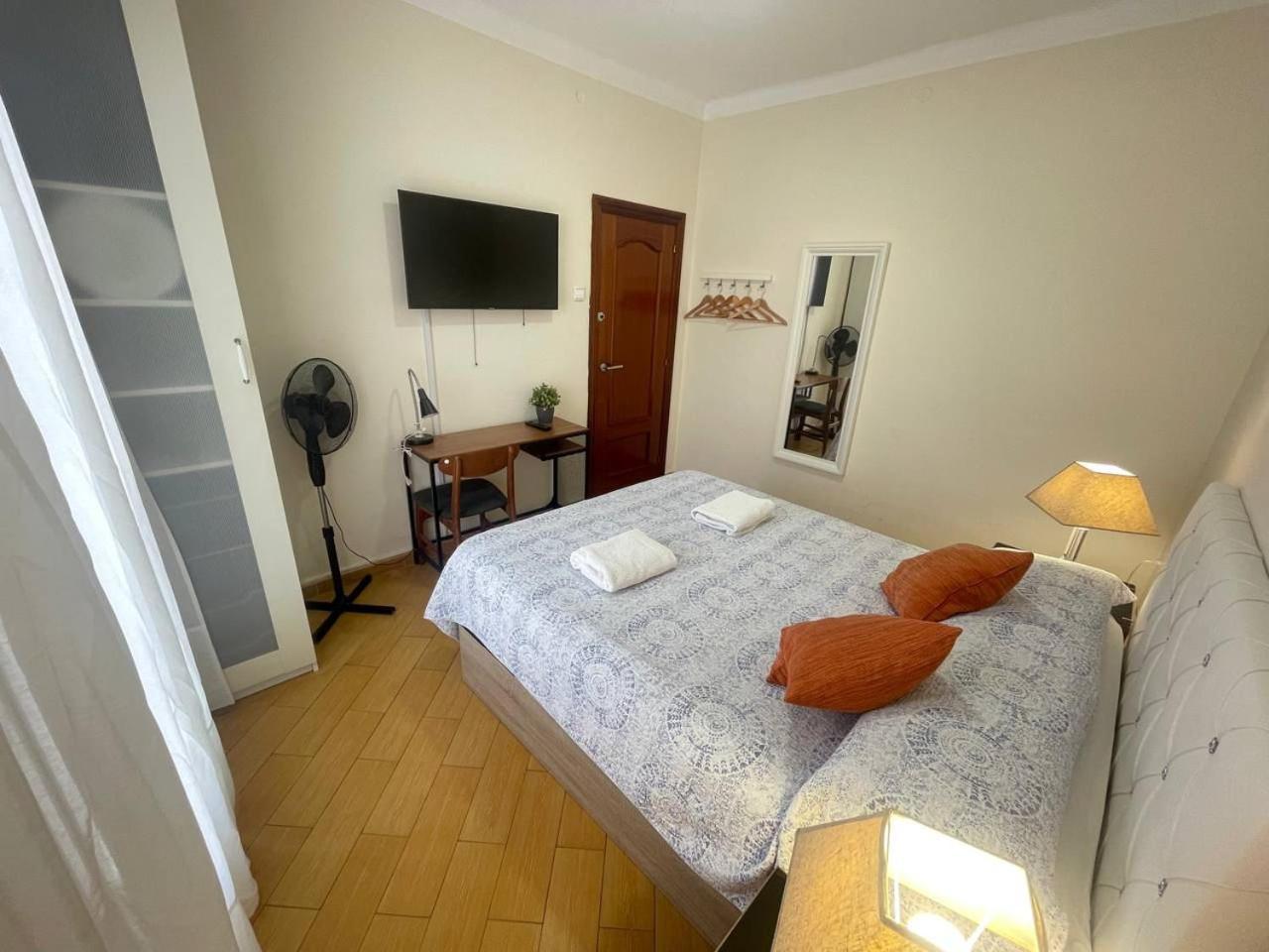 Rooms Nueva Valencia Barcelona Luaran gambar