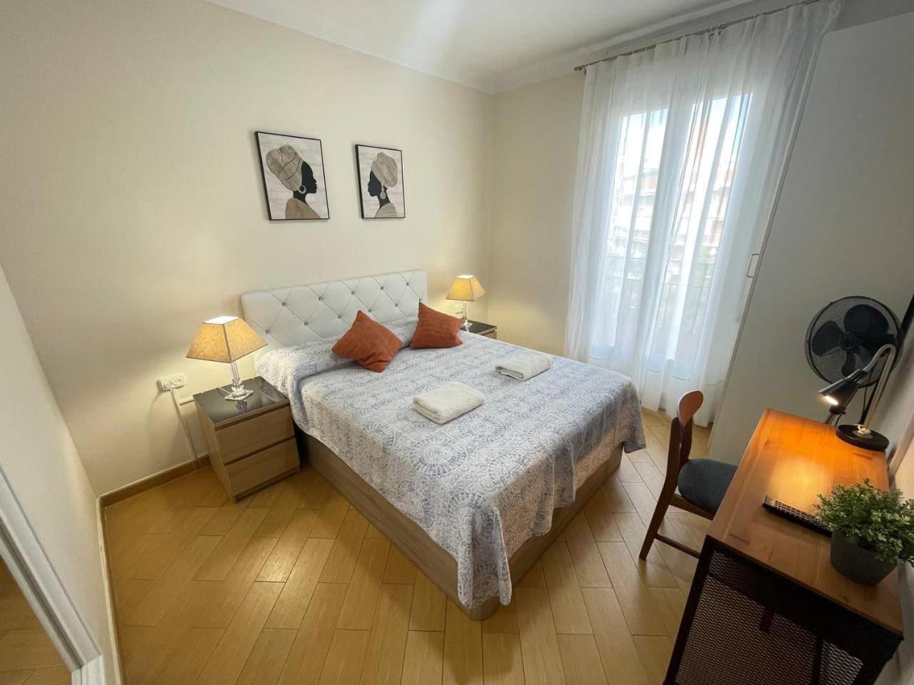 Rooms Nueva Valencia Barcelona Luaran gambar