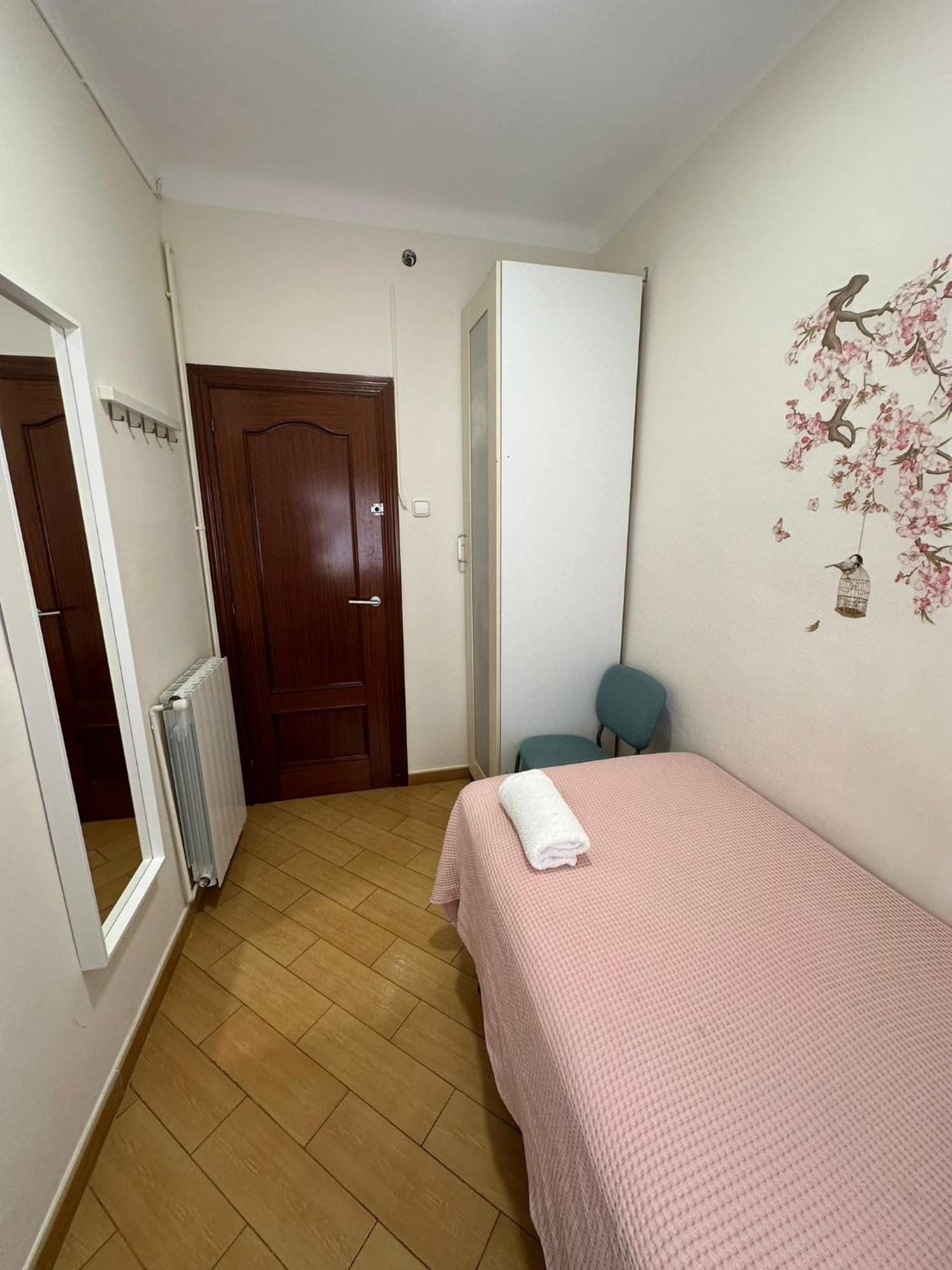 Rooms Nueva Valencia Barcelona Luaran gambar