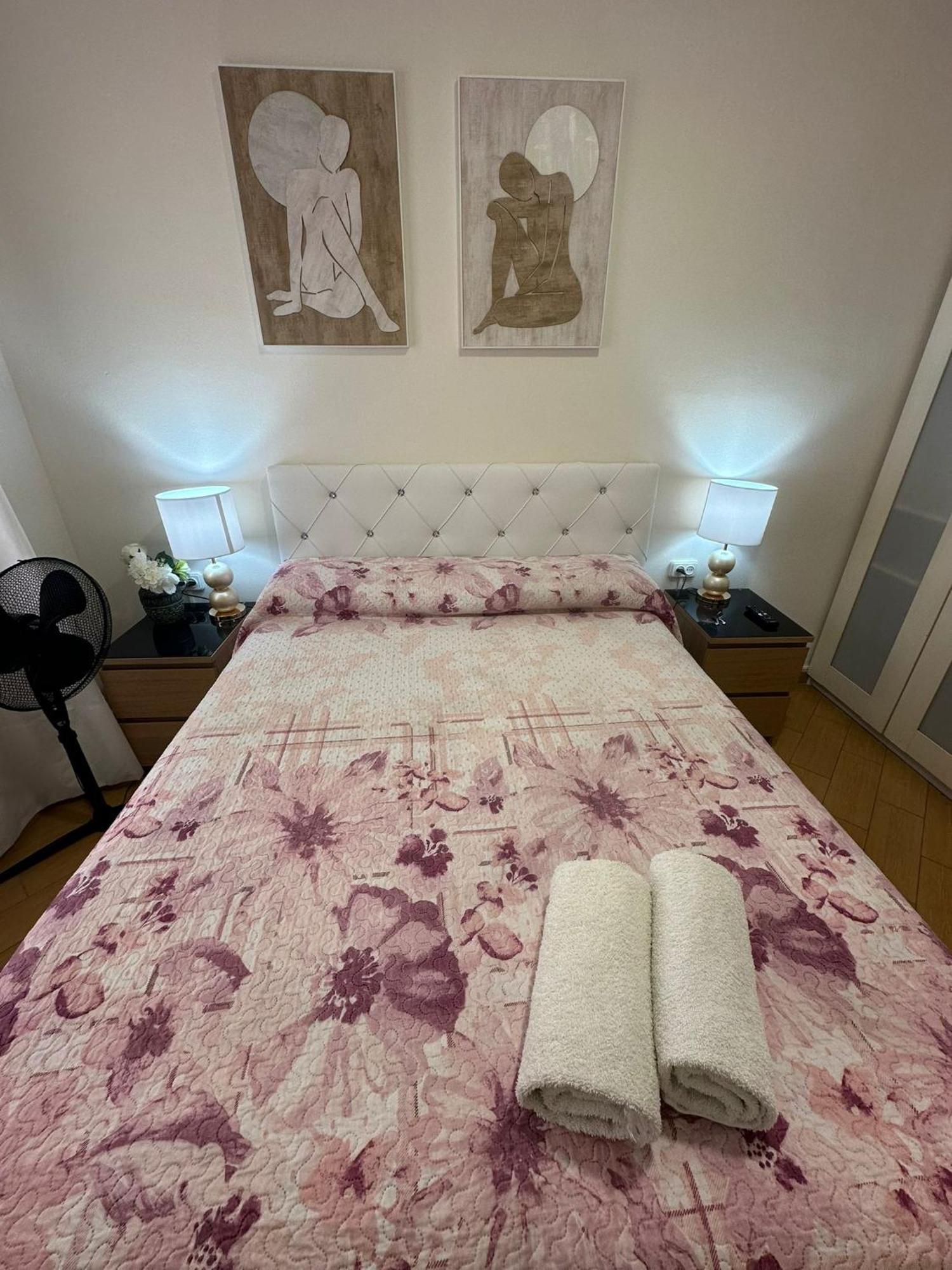 Rooms Nueva Valencia Barcelona Luaran gambar