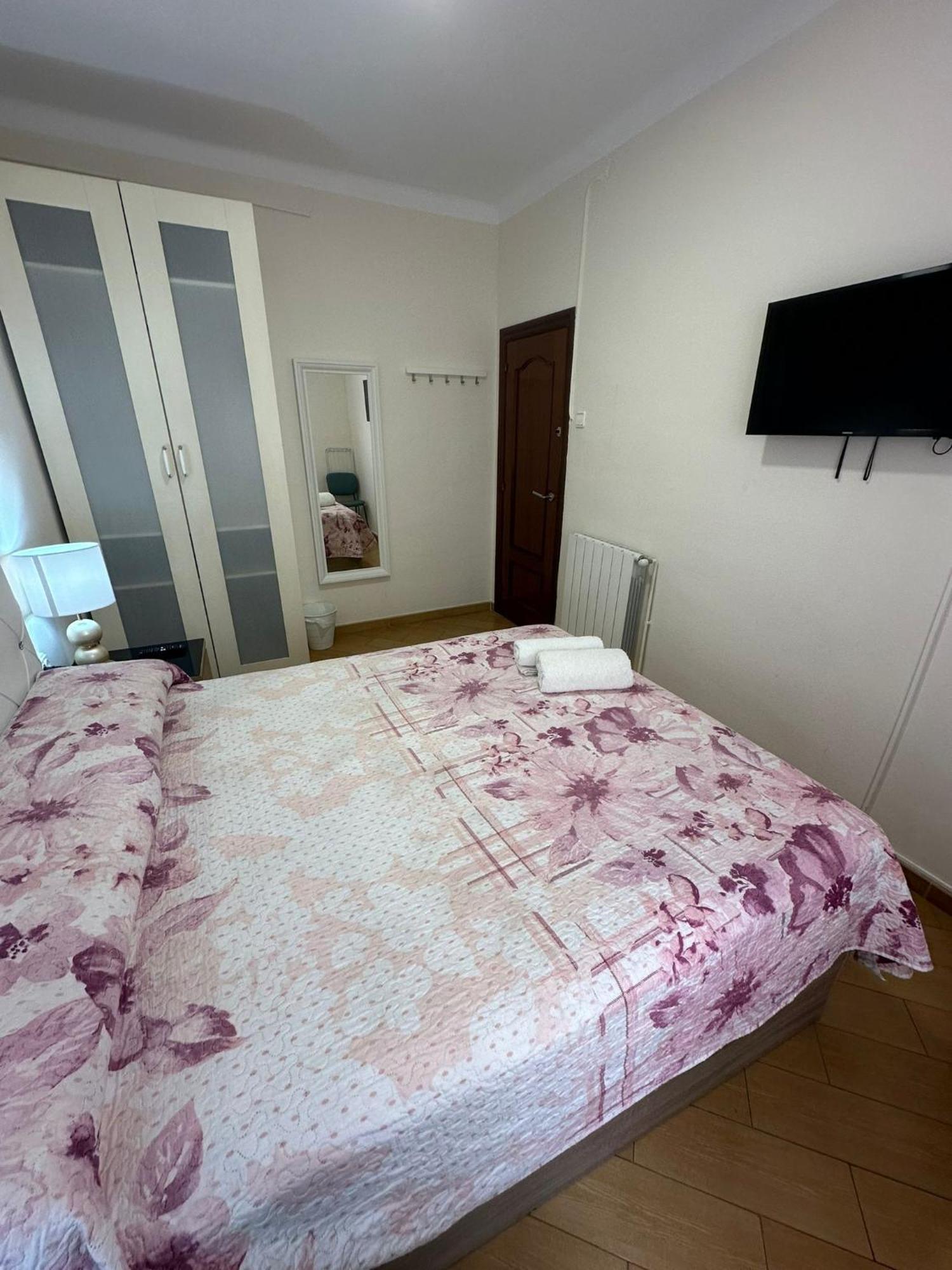 Rooms Nueva Valencia Barcelona Luaran gambar